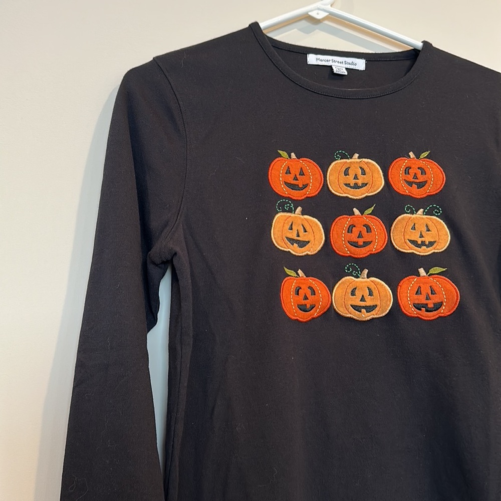 Halloween Jack O’ Lantern Pumpkins Long Sleeve Shirt - Picture 3 of 8